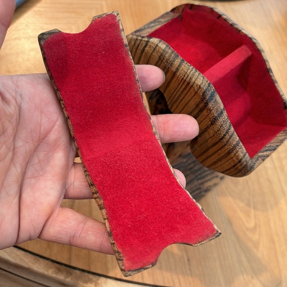 Handmade vintage wooden tree with hidden storage spot - Picture 8 of 8